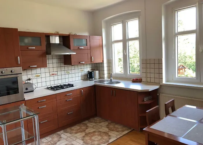 Azyl W Szklarskiej Porebie *